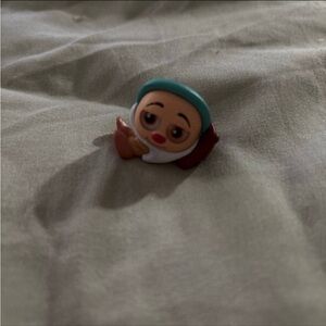 Disney Doorables - Snow White and the Seven Dwarfs - Collection Peek - Sleepy